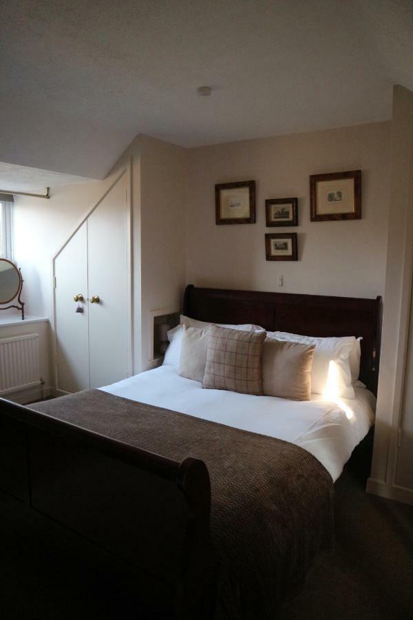 The George At Nunney Hotel Exterior photo
